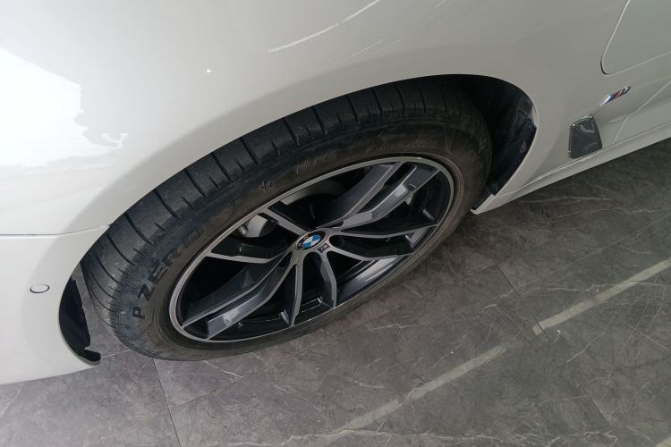 宝马5系新能源 2021款 535Le 先锋版M运动套装车身外观6007