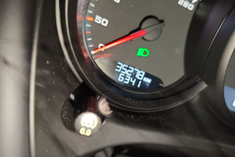 保时捷 2018款 Macan 2.0T中控内饰15