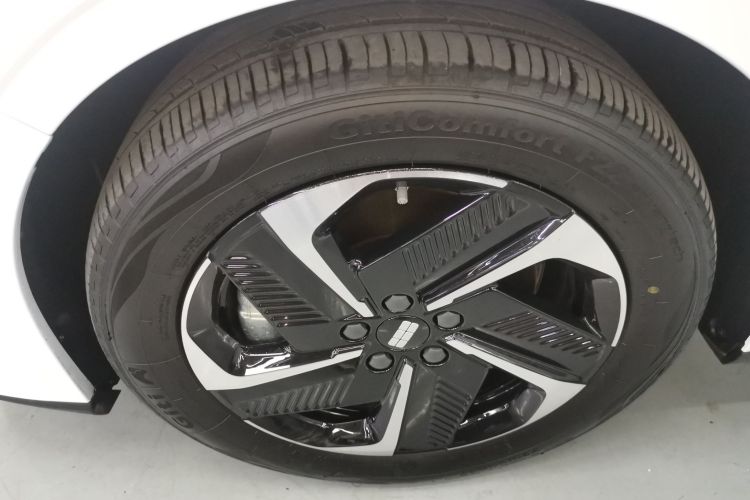 吉利银河 银河L6 2023款 60km PLUS车身外观6001