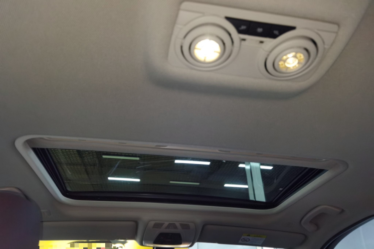 宝马3系 2019款 320Li 时尚型中控内饰22