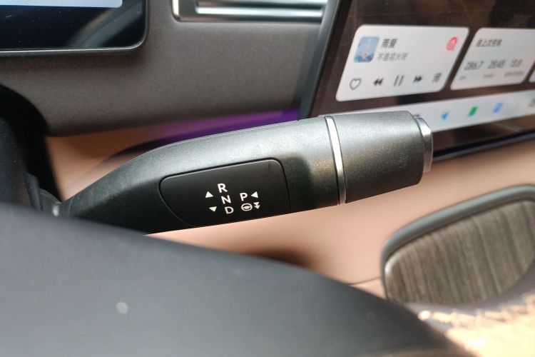 零跑汽车 零跑C11 2026款 纯电 640激光雷达智尊版中控内饰18