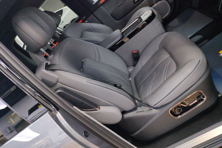 极氪MIX 2025款 长续航智驾版局部细节41