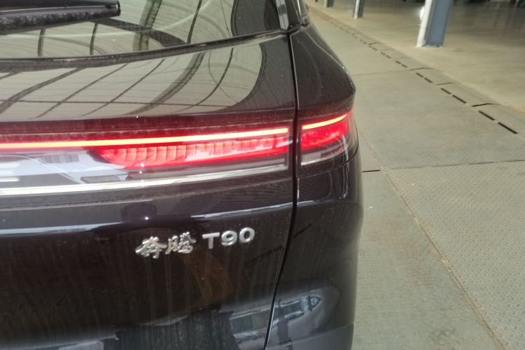 奔腾T90 2023款 1.5T DCT 自动豪华型车身外观6006
