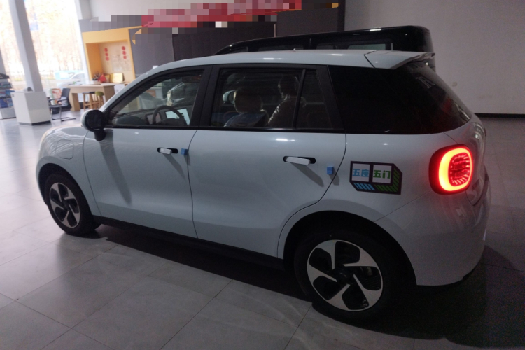 江淮钇为 钇为3 2024款 挚爱版 405km Lite车身外观4