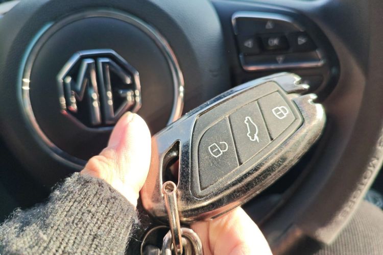 名爵 MG5 2021款 180DVVT CVT青春豪华版中控内饰11