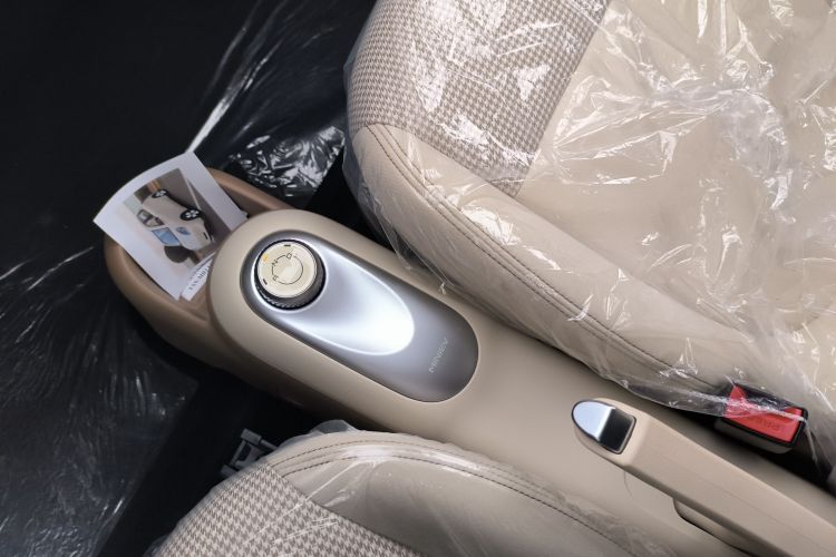 五菱汽车 宏光MINIEV 2025款 四门版 进阶款中控内饰18