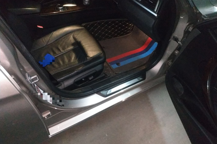 宝马3系 2014款 320Li 豪华设计套装局部细节9005