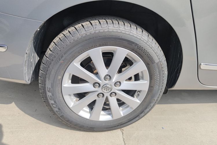 别克GL8 2017款 25S 豪华型 国V车身外观56