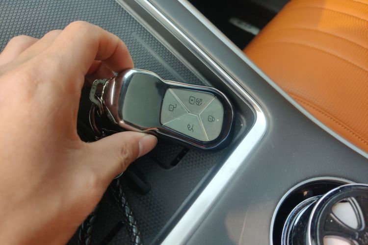 小鹏G9 2024款 570 Max中控内饰7001