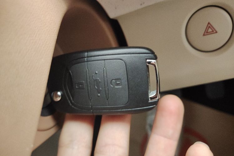 五菱汽车 宏光MINIEV 2024款 第三代 215km 青春版中控内饰7001