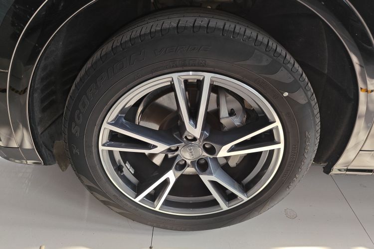 奥迪Q5L 2020款 改款 40 TFSI 荣享时尚型车身外观6007