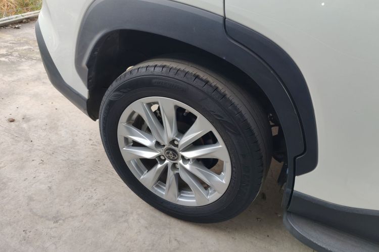 丰田 卡罗拉锐放 2022款 2.0L 先锋版车身外观6002