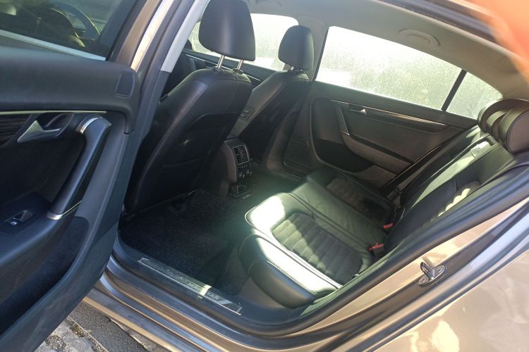 大众 迈腾 2013款 2.0TSI 尊贵型中控内饰7004