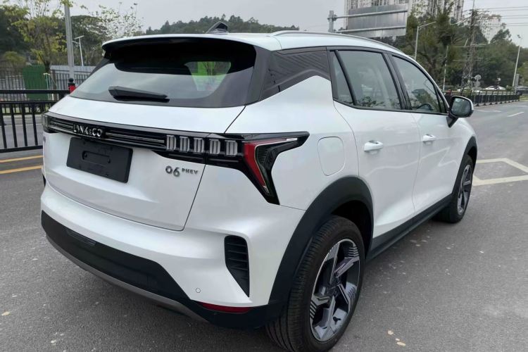 领克06 EM-P 2023款 1.5T Remix PHEV Pro车身外观7