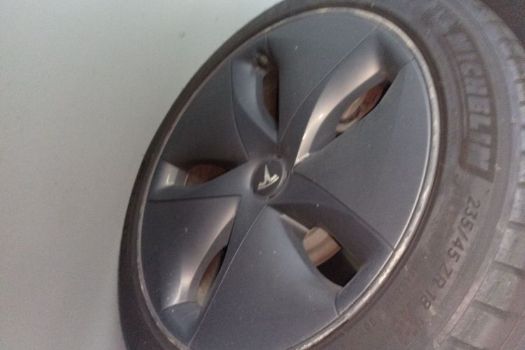 特斯拉 Model 3 2020款 改款 标准续航后驱升级版车身外观6008