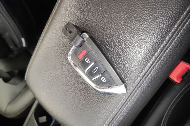 福特 翼虎 2017款 EcoBoost 245 四驱豪翼型中控内饰7001