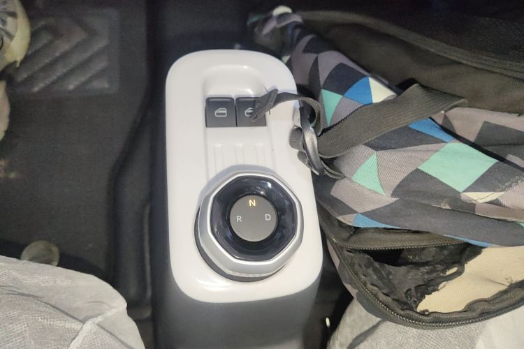 吉利银河 熊猫 2025款 210km 元气熊中控内饰18