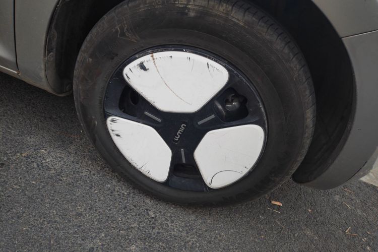 长安启源 长安Lumin 2024款 301km 橙风版车身外观6007