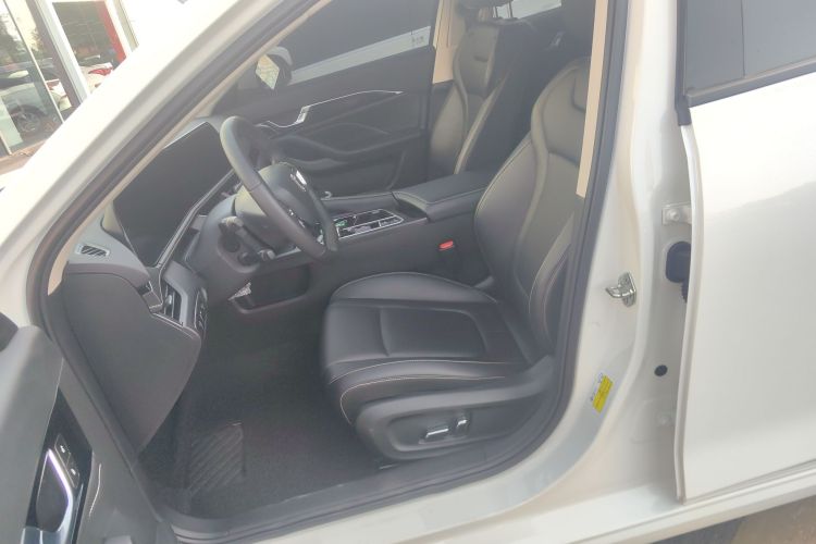 奔腾B70 2025款 龙耀版 1.5T 欢享型中控内饰19