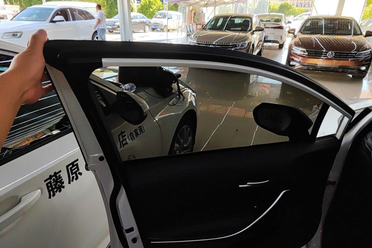 丰田 雷凌 2021款 185T CVT豪华版中控内饰7007