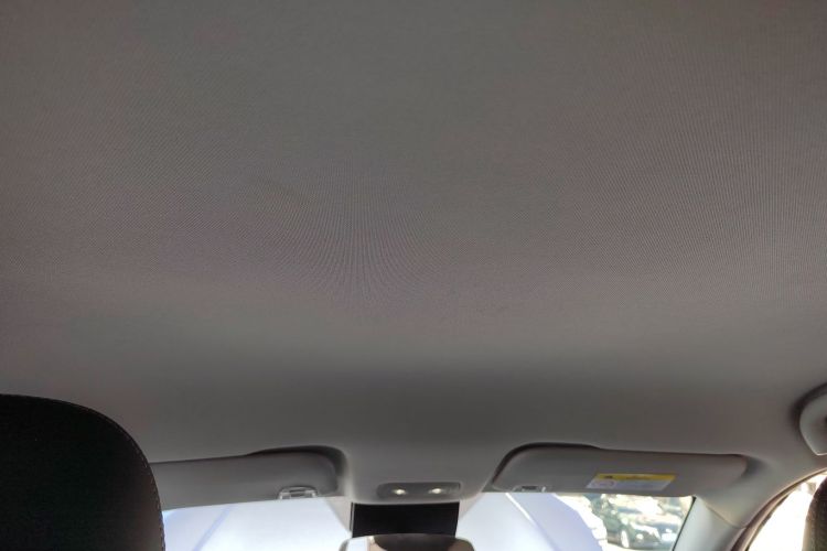 哪吒汽车 哪吒V 2021款 长续航娱乐版升级型局部细节22