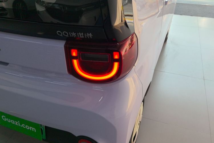 奇瑞 QQ冰淇淋 2022款 120km 甜筒 磷酸铁锂车身外观6006