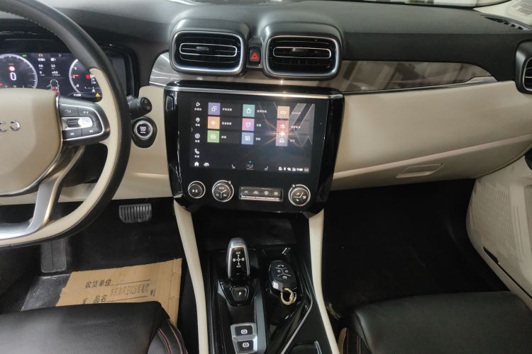 领克02 2018款 1.5T DCT两驱耀Pro版 国V中控内饰16