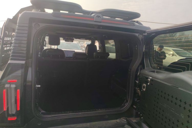 捷途旅行者 2023款 2.0T 四驱穿越PRO+机舱底盘23