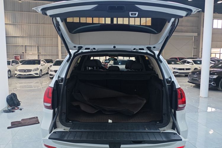 宝马X5(进口) 2018款 xDrive28i机舱底盘23