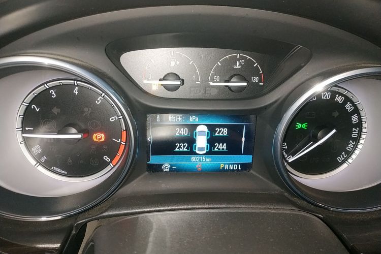 别克 威朗 2019款 三厢 15S 自动领先型中控内饰14