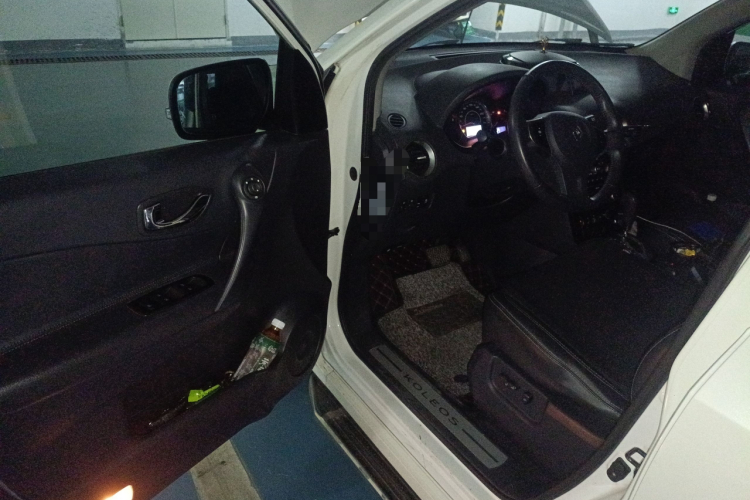 雷诺 科雷傲(进口) 2014款 2.5L 四驱舒适版中控内饰7003