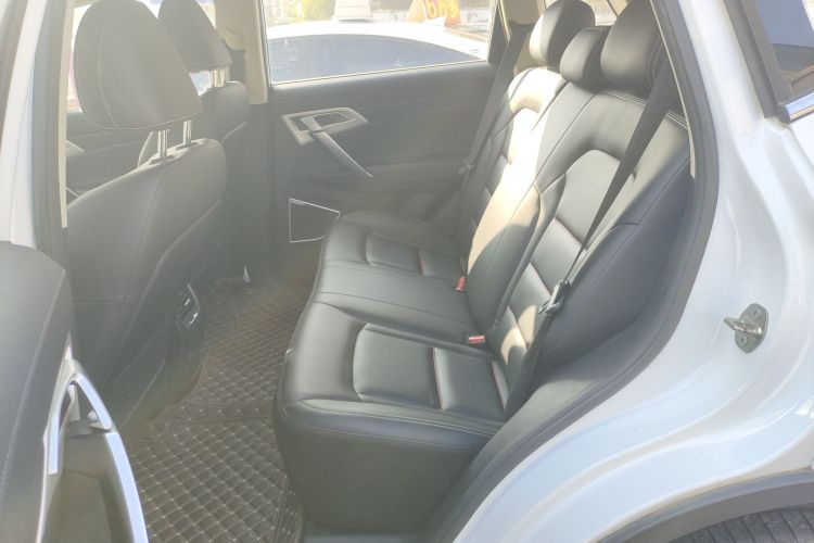 吉利汽车 博越 2018款 1.8TD 自动两驱智雅型中控内饰21