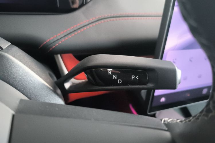 小米汽车 小米SU7 2024款 四驱超长续航高阶智驾Max版中控内饰18