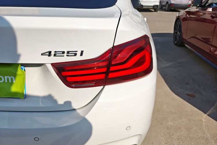 宝马4系 2019款 425i Gran Coupe M运动套装车身外观9