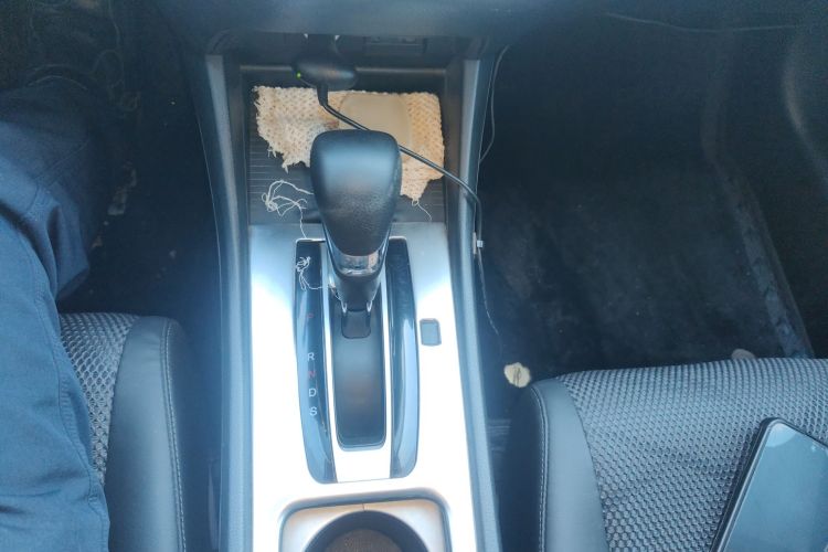 本田 杰德 2013款 1.8L 自动舒适版 5座中控内饰18