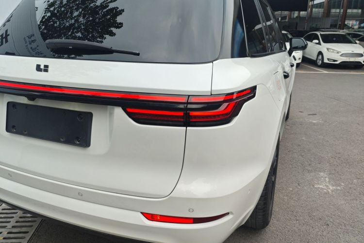 理想汽车 理想ONE 2021款 增程6座版车身外观9