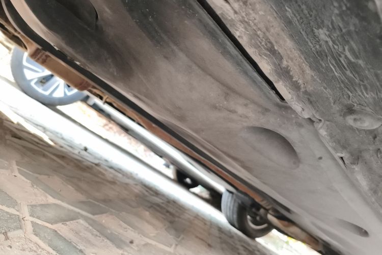 大众 途观 2010款 2.0TSI 自动四驱旗舰版局部细节9004