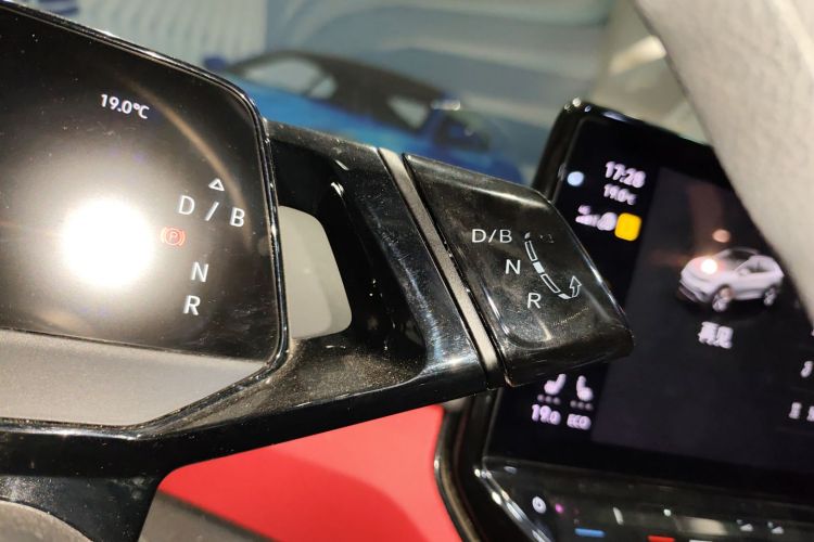 大众 ID.4 X 2021款 Pure+ 纯净长续航版中控内饰18