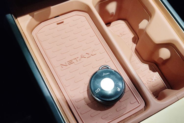 哪吒汽车 哪吒X 2023款 500 Lite中控内饰7001