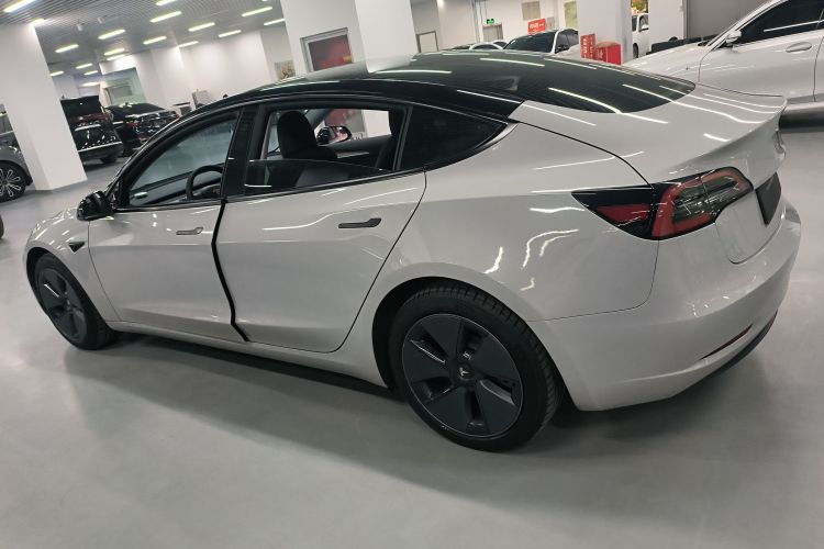 特斯拉 Model 3 2022款 后轮驱动版车身外观6003