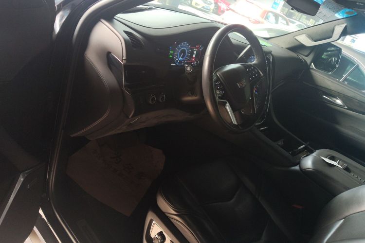 凯迪拉克 凯雷德ESCALADE 2017款 6.2L ESV铂金版加长型中控内饰7003