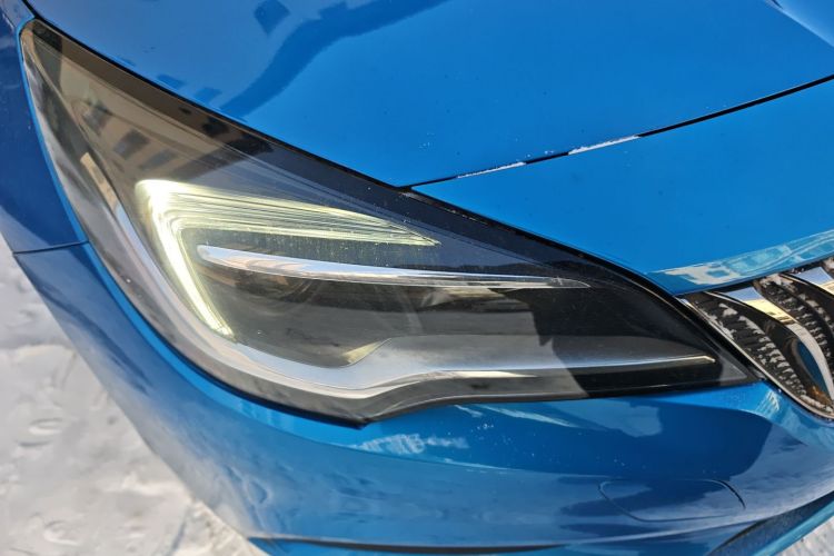 别克 威朗 2016款 两厢 15S 自动进取型车身外观8