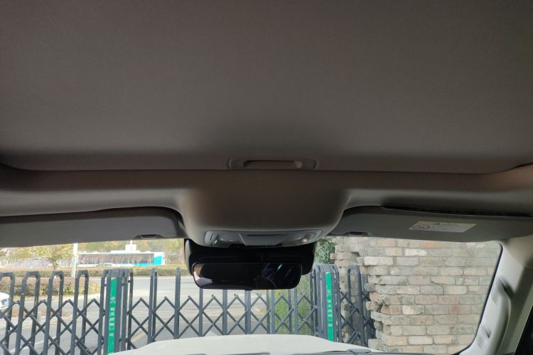 坦克300 2023款 越野版 2.0T 征服者中控内饰22