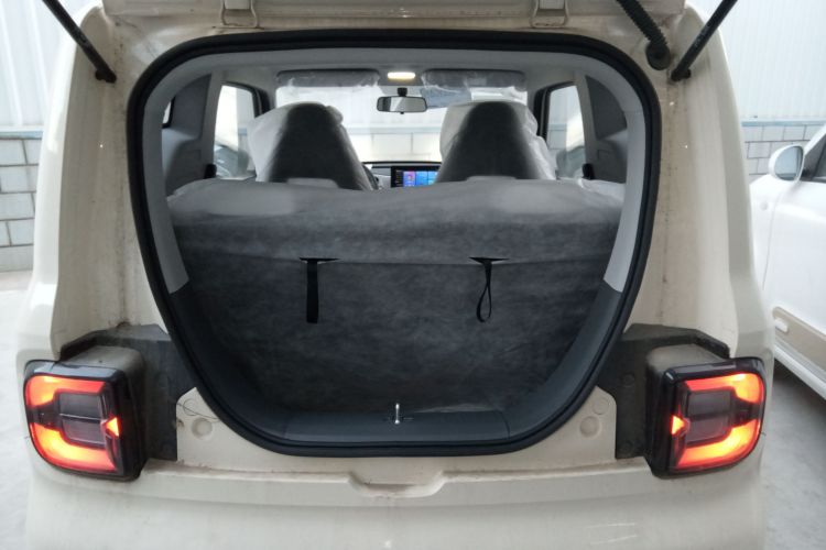 吉利银河 熊猫 2025款 210km 元气熊机舱底盘23