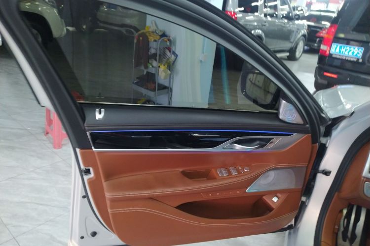 宝马7系 2018款 740Li xDrive 尊享型 M运动套装中控内饰47