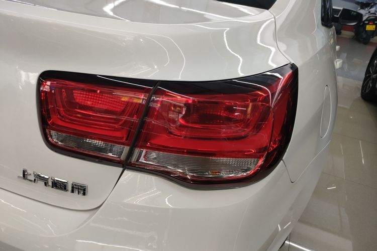 雪佛兰 迈锐宝 2016款 1.6T 自动舒适版车身外观9