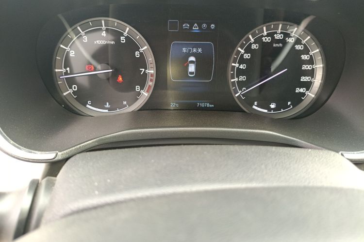 长安 睿骋CC 2018款 1.5T 手动典雅型 国V中控内饰15