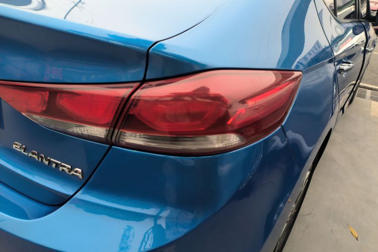 现代 领动 2016款 1.6L 手动智炫·活力型车身外观9