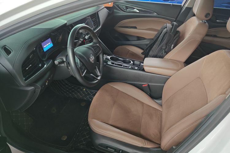 别克 君威 2023款 552T 智享型中控内饰19