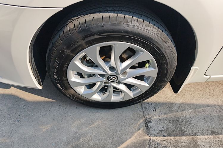 日产 轩逸 2022款 经典 1.6XL CVT豪华版车身外观6007